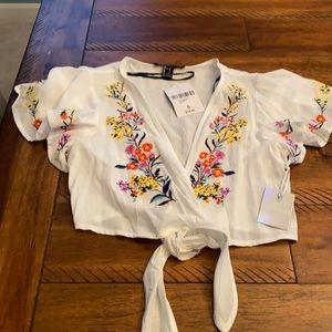 NWT, Forever 21 cropped shirt